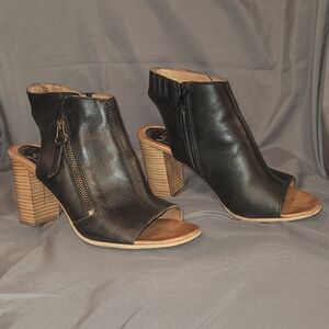 Miz Mooz Women's Black Leather Peep-Toe Heeled Sandals Sz. 40